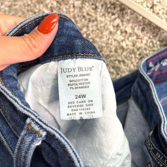 Judy Blue Jeans Women’s24W Straight Leg Dark Wash Denim Blue Plus Size - Picture 6 of 8